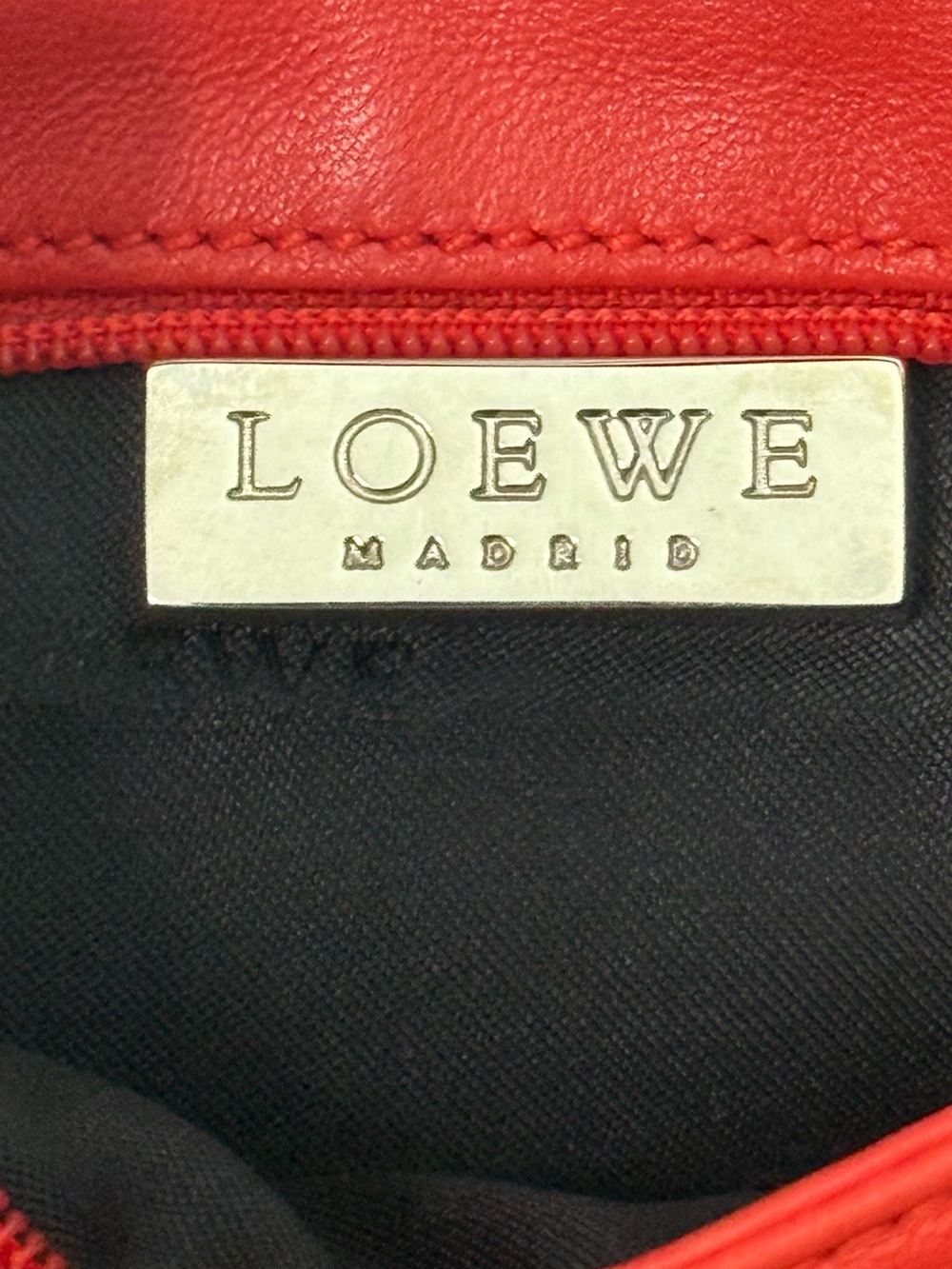 Loewe Vintage Red Leather Crossbody Shoulder Bag Cream Trim Spain - Picture 11 of 12
